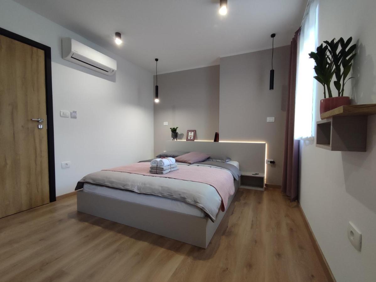 Boutique Rooms By Petric Winery Dobravlje Eksteriør bilde
