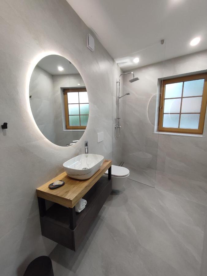 Boutique Rooms By Petric Winery Dobravlje Eksteriør bilde